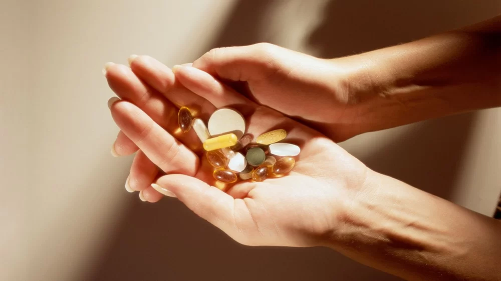 Best Vitamins for Healthy Aging: Essential Supplements to Support Aging Gracefully